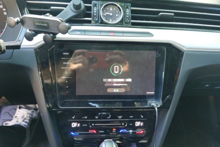 Used Volkswagen Magotan GTE Plug-in Hybrid 2022 GTE Luxury Model Audio And AC Panel