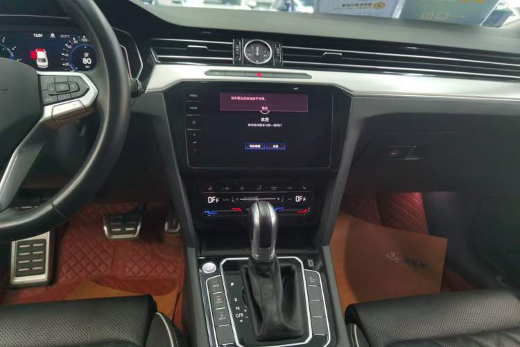 Used Volkswagen Magotan GTE Plug-in Hybrid 2022 GTE Luxury Model Audio And AC Panel