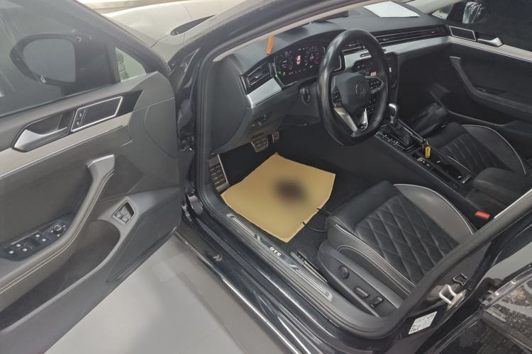 Used Volkswagen Magotan GTE Plug-in Hybrid 2022 GTE Luxury Model Driver Seat