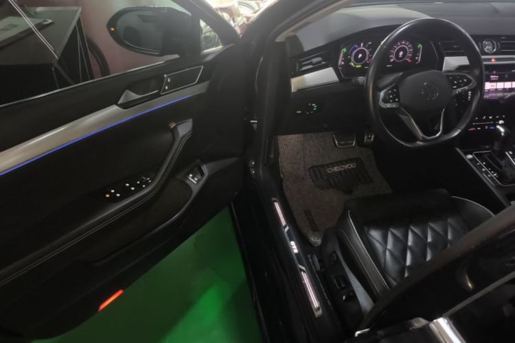 Used Volkswagen Magotan GTE Plug-in Hybrid 2022 GTE Luxury Model Driver Seat