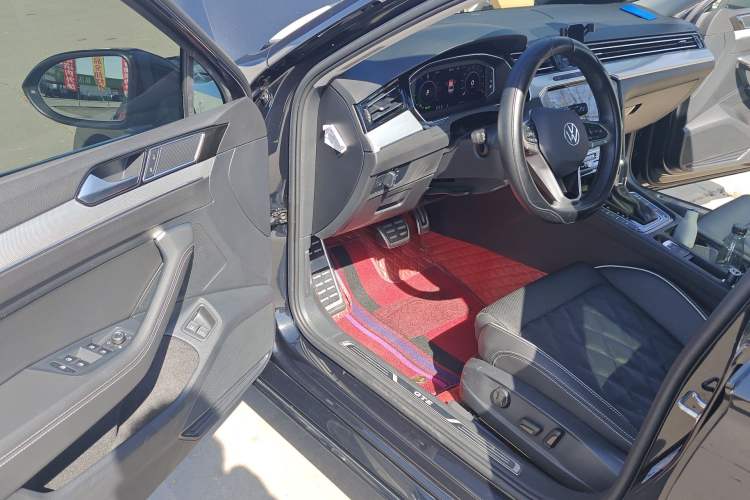 Used Volkswagen Magotan GTE Plug-in Hybrid 2022 GTE Luxury Model Driver Seat