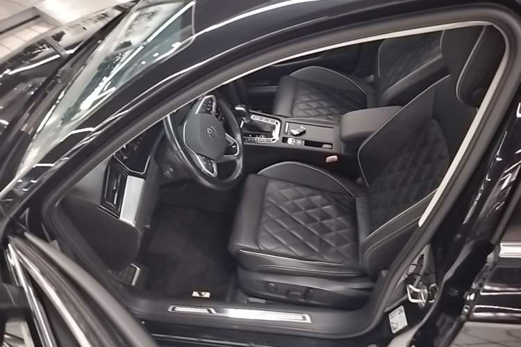 Used Volkswagen Magotan GTE Plug-in Hybrid 2022 GTE Luxury Model Driver Seat