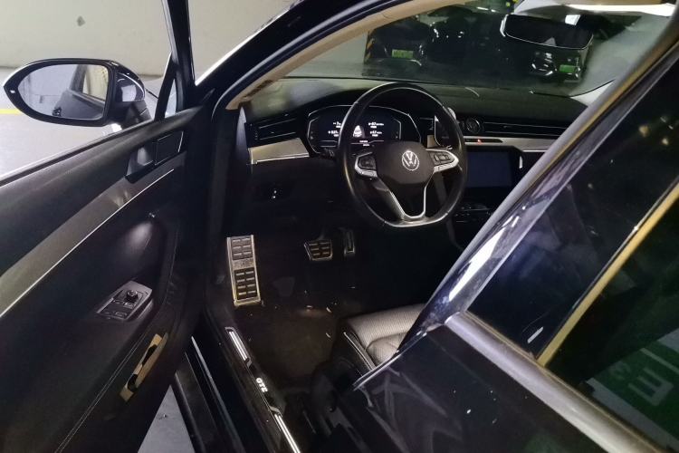 Used Volkswagen Magotan GTE Plug-in Hybrid 2022 GTE Prestige Model Driver Seat