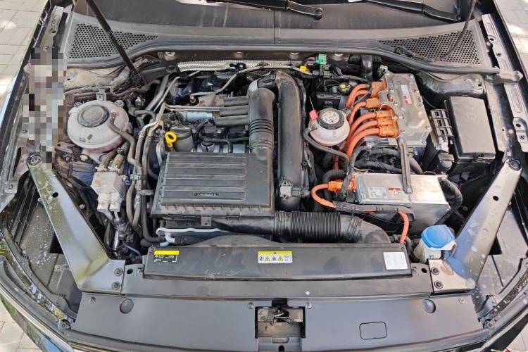 Used Volkswagen Magotan GTE Plug-in Hybrid 2022 GTE Luxury Model Engine Bay