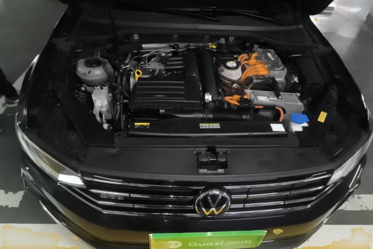 Used Volkswagen Magotan GTE Plug-in Hybrid 2022 GTE Luxury Model Engine Bay