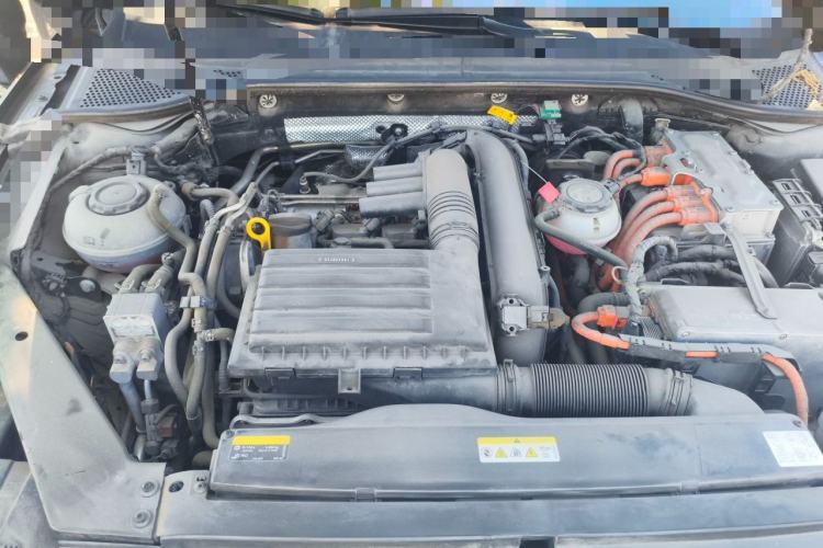 Used Volkswagen Magotan GTE Plug-in Hybrid 2022 GTE Luxury Model Engine Bay