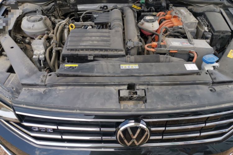 Used Volkswagen Magotan GTE Plug-in Hybrid 2022 GTE Luxury Model Engine Bay