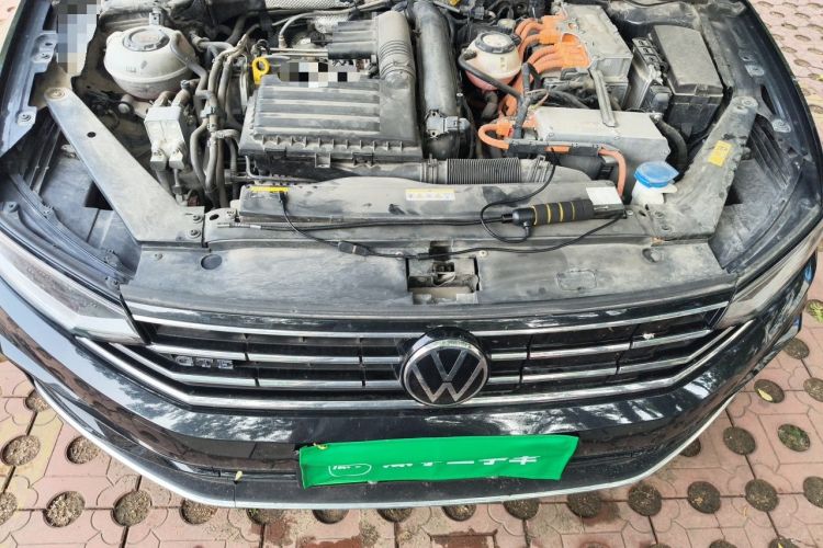Used Volkswagen Magotan GTE Plug-in Hybrid 2022 GTE Luxury Model Engine Bay