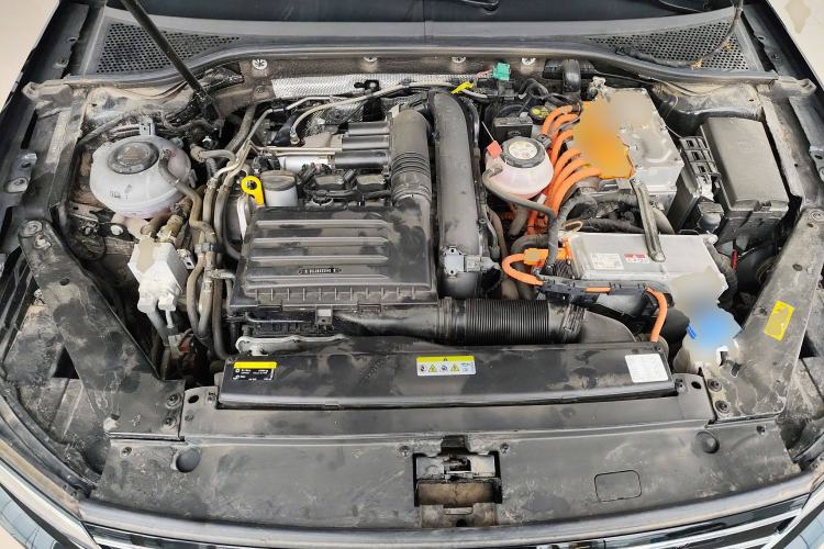 Used Volkswagen Magotan GTE Plug-in Hybrid 2022 GTE Luxury Model Engine Bay