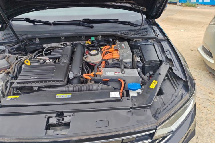 Used Volkswagen Magotan GTE Plug-in Hybrid 2022 GTE Luxury Model Engine Bay Left
