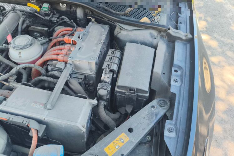 Used Volkswagen Magotan GTE Plug-in Hybrid 2022 GTE Luxury Model Engine Bay Left
