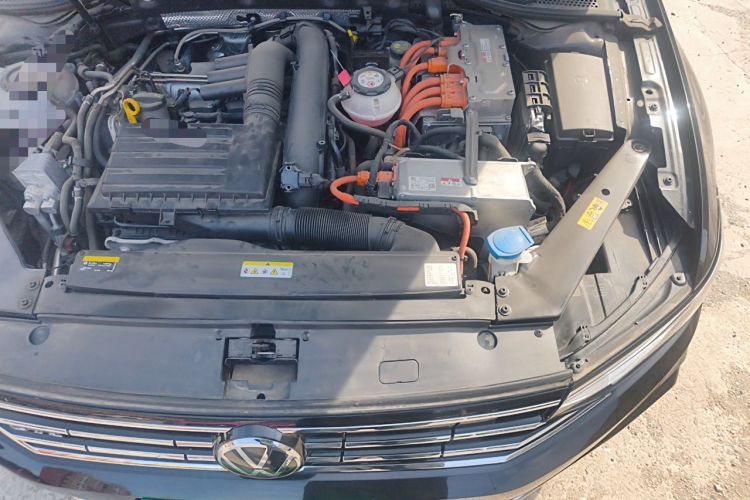 Used Volkswagen Magotan GTE Plug-in Hybrid 2022 GTE Luxury Model Engine Bay Left