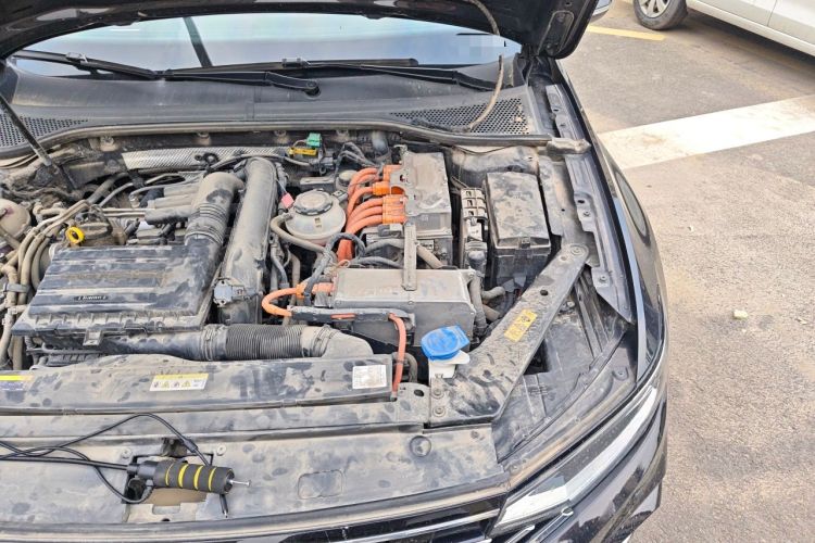 Used Volkswagen Magotan GTE Plug-in Hybrid 2022 GTE Luxury Model Engine Bay Left