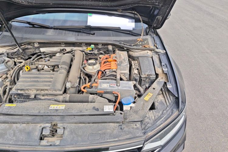 Used Volkswagen Magotan GTE Plug-in Hybrid 2022 GTE Luxury Model Engine Bay Left