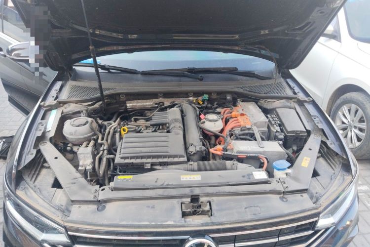 Used Volkswagen Magotan GTE Plug-in Hybrid 2022 GTE Luxury Model Engine Bay
