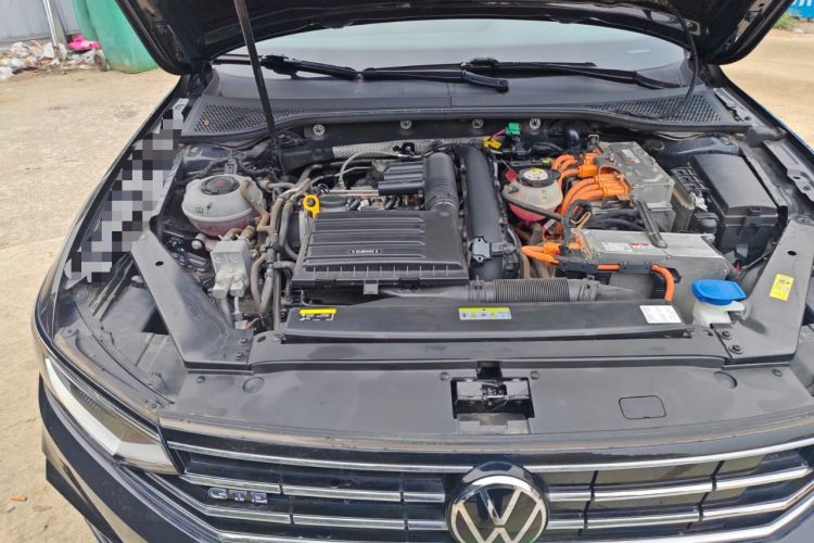 Used Volkswagen Magotan GTE Plug-in Hybrid 2022 GTE Luxury Model Engine Bay Right