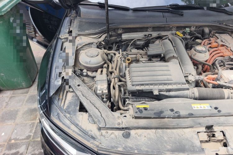 Used Volkswagen Magotan GTE Plug-in Hybrid 2022 GTE Luxury Model Engine Bay Right