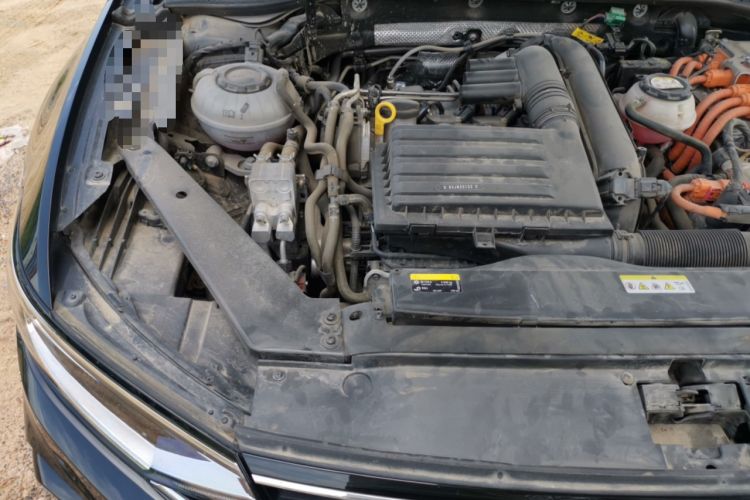 Used Volkswagen Magotan GTE Plug-in Hybrid 2022 GTE Luxury Model Engine Bay Right