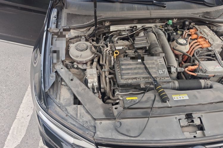 Used Volkswagen Magotan GTE Plug-in Hybrid 2022 GTE Luxury Model Engine Bay Right
