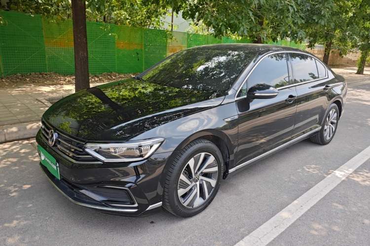 Used Volkswagen Magotan GTE Plug-in Hybrid 2022 GTE Luxury Model Guazi used car, China used car export, Used car for sale, Used  cars, Cheapest cars for sale