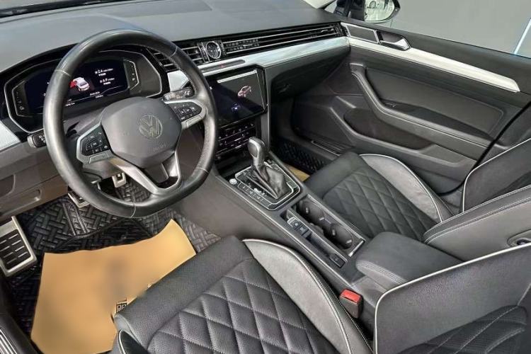 Used Volkswagen Magotan GTE Plug-in Hybrid 2022 GTE Luxury Model Exterior 10