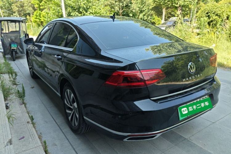 Used Volkswagen Magotan GTE Plug-in Hybrid 2022 GTE Luxury Model Exterior 2