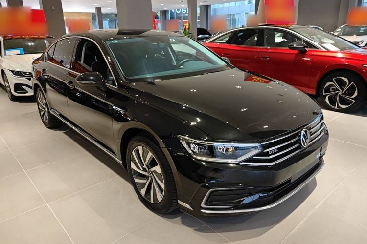 Used Volkswagen Magotan GTE Plug-in Hybrid 2022 GTE Luxury Model Exterior 2