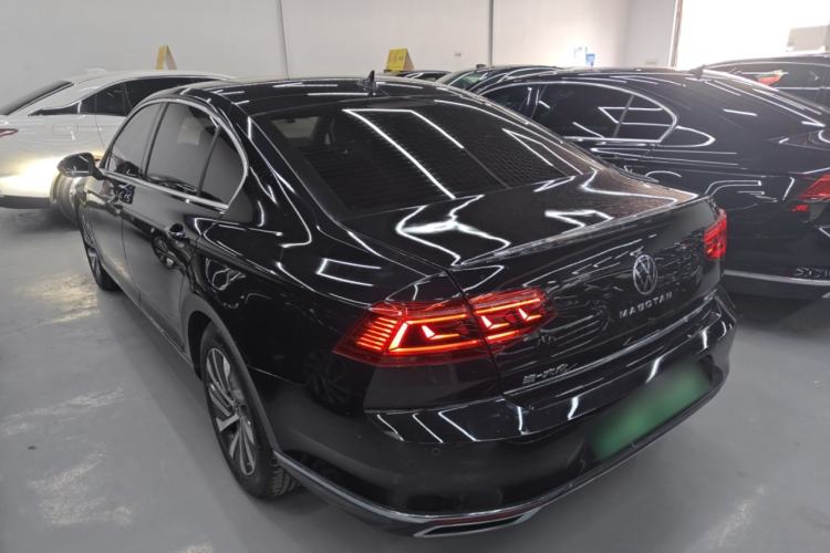 Used Volkswagen Magotan GTE Plug-in Hybrid 2022 GTE Luxury Model Exterior 2