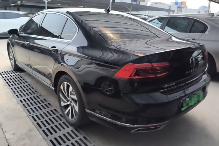Used Volkswagen Magotan GTE Plug-in Hybrid 2022 GTE Luxury Model Exterior 2