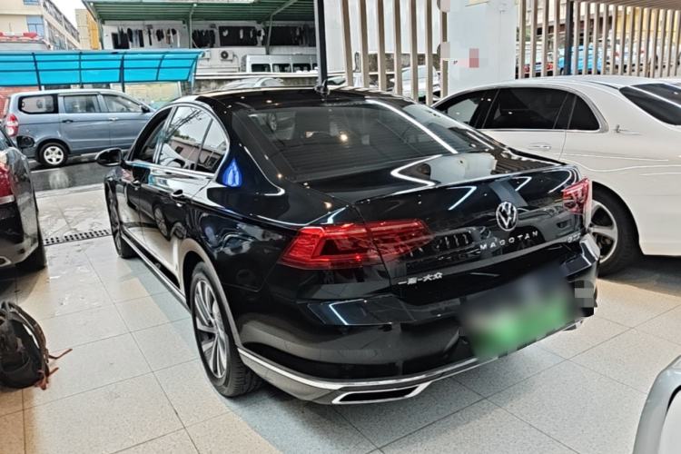 Used Volkswagen Magotan GTE Plug-in Hybrid 2022 GTE Luxury Model Exterior 2