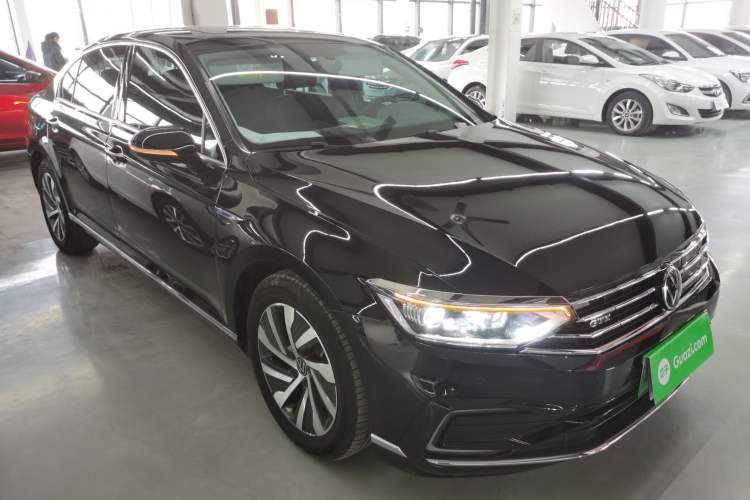 Used Volkswagen Magotan GTE Plug-in Hybrid 2022 GTE Luxury Model Exterior 2