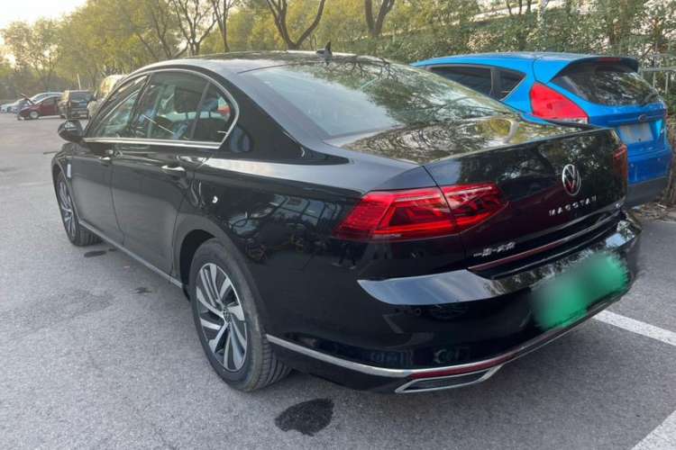 Used Volkswagen Magotan GTE Plug-in Hybrid 2022 GTE Luxury Model Exterior 2