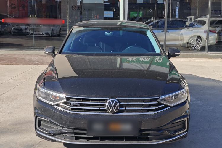 Used Volkswagen Magotan GTE Plug-in Hybrid 2022 GTE Luxury Model Exterior 2