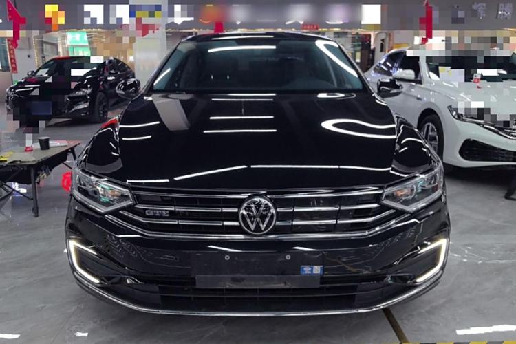 Used Volkswagen Magotan GTE Plug-in Hybrid 2022 GTE Luxury Model Exterior 2