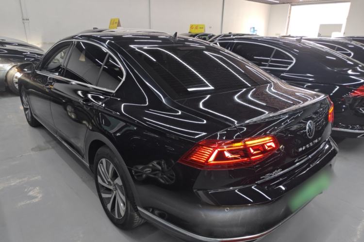 Used Volkswagen Magotan GTE Plug-in Hybrid 2022 GTE Luxury Model Exterior 2