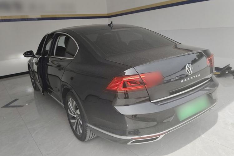 Used Volkswagen Magotan GTE Plug-in Hybrid 2022 GTE Luxury Model Exterior 2