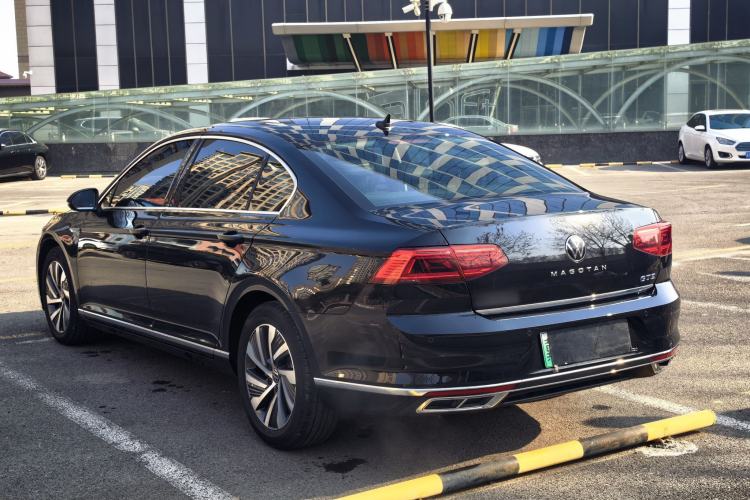 Used Volkswagen Magotan GTE Plug-in Hybrid 2022 GTE Luxury Model Exterior 3