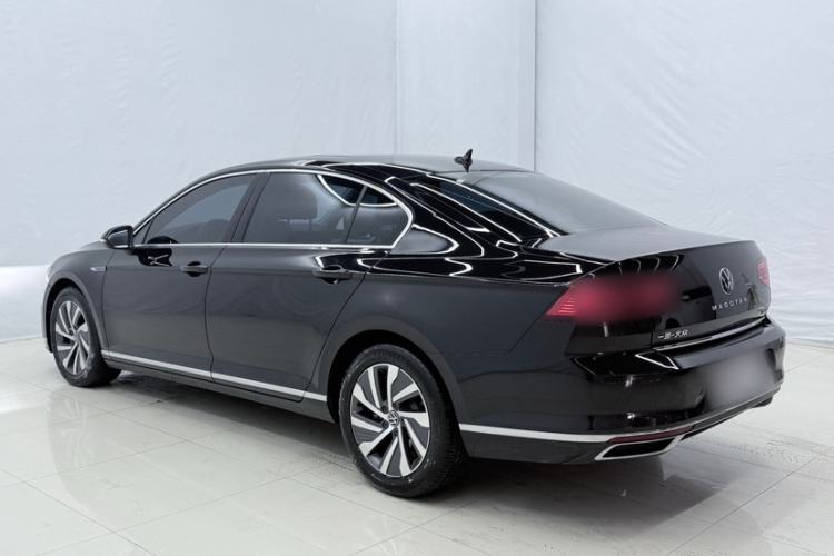 Used Volkswagen Magotan GTE Plug-in Hybrid 2022 GTE Luxury Model Exterior 3