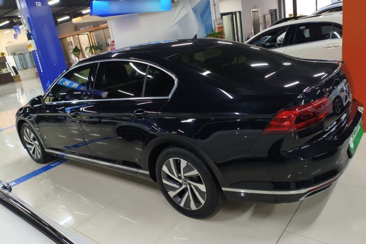 Used Volkswagen Magotan GTE Plug-in Hybrid 2022 GTE Luxury Model Exterior 3