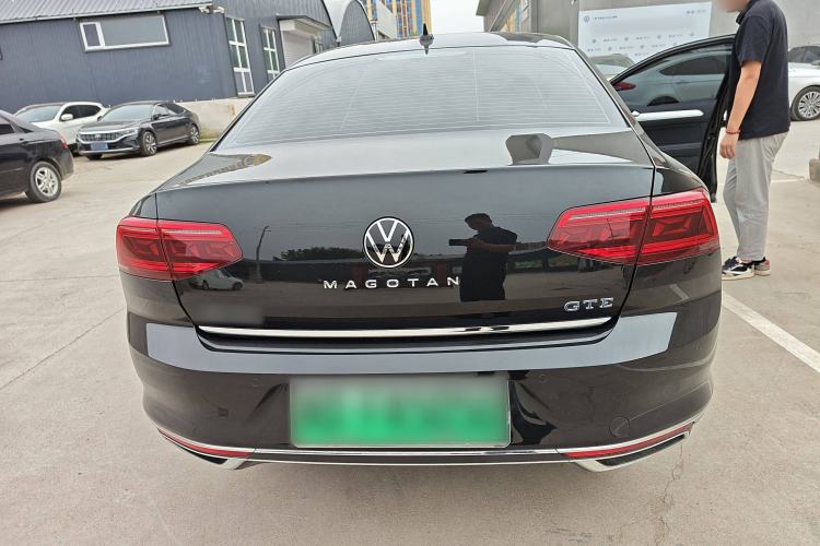 Used Volkswagen Magotan GTE Plug-in Hybrid 2022 GTE Luxury Model Exterior 4