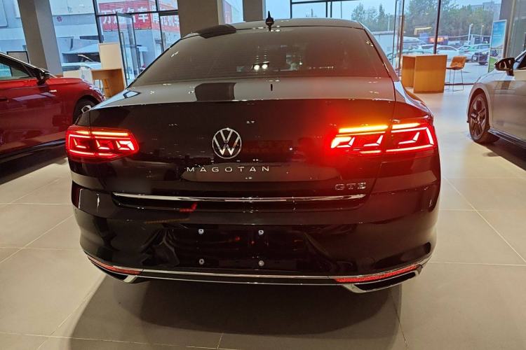 Used Volkswagen Magotan GTE Plug-in Hybrid 2022 GTE Luxury Model Exterior 4