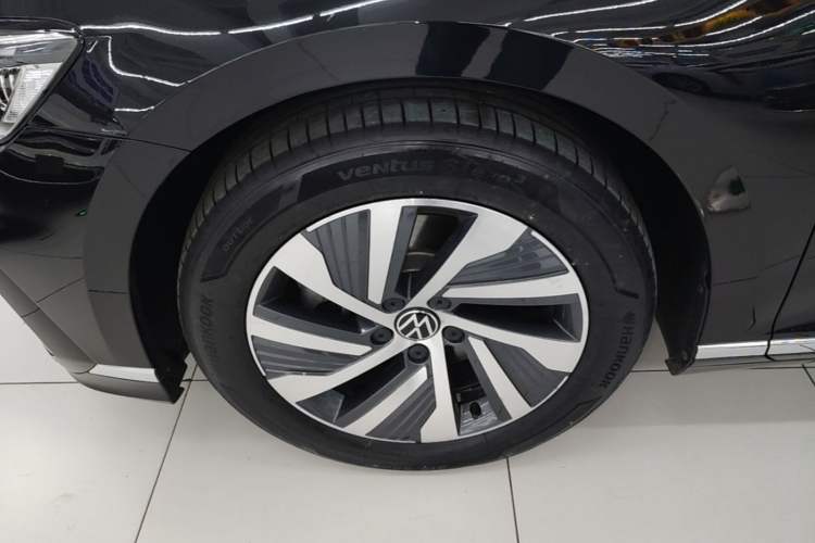 Used Volkswagen Magotan GTE Plug-in Hybrid 2022 GTE Luxury Model Exterior 4