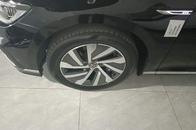 Used Volkswagen Magotan GTE Plug-in Hybrid 2022 GTE Luxury Model Exterior 4