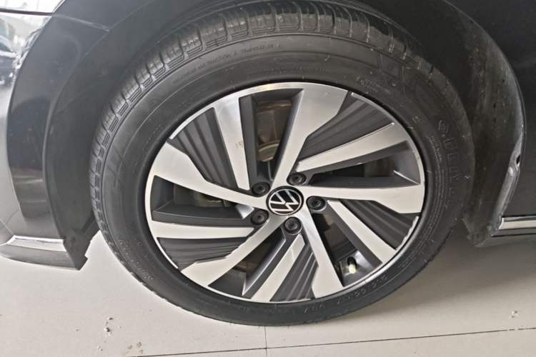 Used Volkswagen Magotan GTE Plug-in Hybrid 2022 GTE Luxury Model Exterior 4