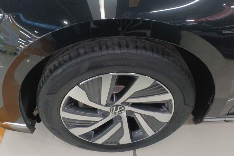 Used Volkswagen Magotan GTE Plug-in Hybrid 2022 GTE Luxury Model Exterior 4
