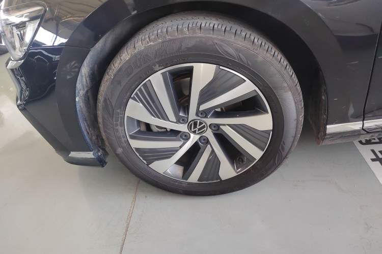 Used Volkswagen Magotan GTE Plug-in Hybrid 2022 GTE Luxury Model Exterior 4