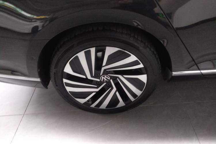 Used Volkswagen Magotan GTE Plug-in Hybrid 2022 GTE Prestige Model Exterior 5