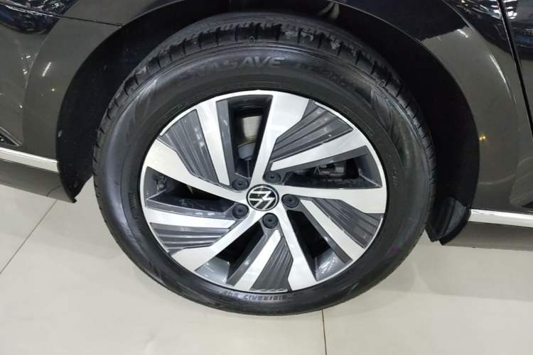 Used Volkswagen Magotan GTE Plug-in Hybrid 2022 GTE Luxury Model Exterior 5