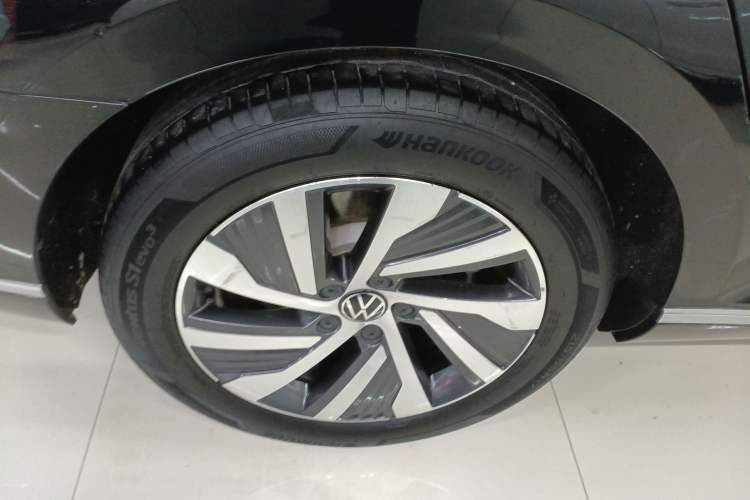 Used Volkswagen Magotan GTE Plug-in Hybrid 2022 GTE Luxury Model Exterior 5