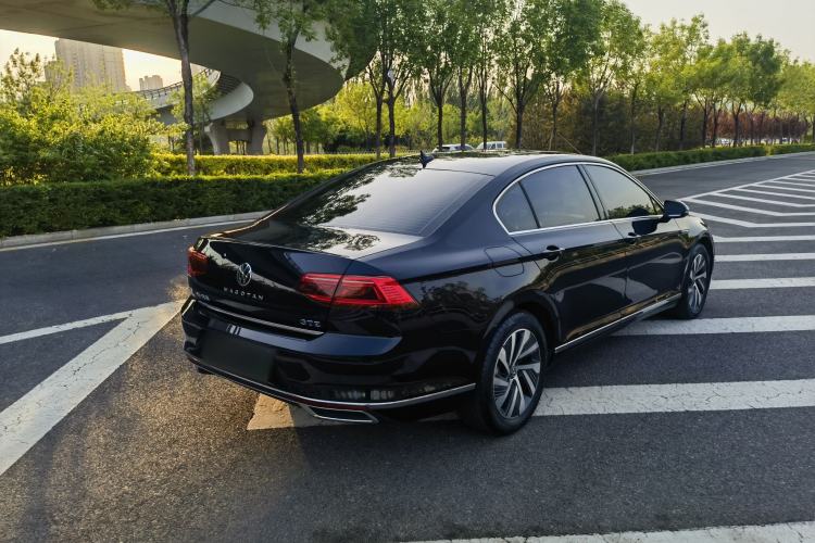 Used Volkswagen Magotan GTE Plug-in Hybrid 2022 GTE Luxury Model Exterior 6
